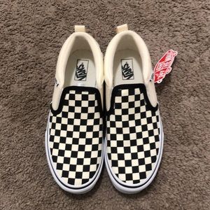 NWT Vans Checkered sneaker; Youth 5 or Women’s 7